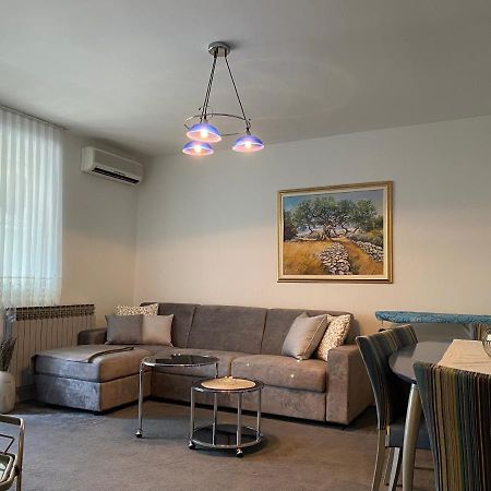 Apartman Njivice Ngoại thất bức ảnh