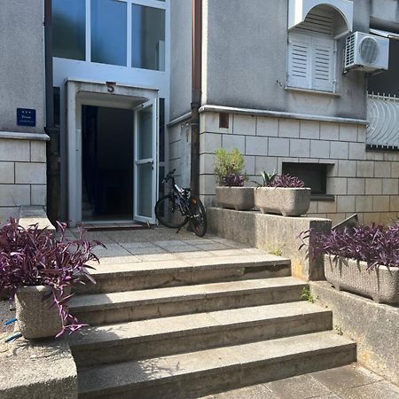Apartman Njivice Ngoại thất bức ảnh