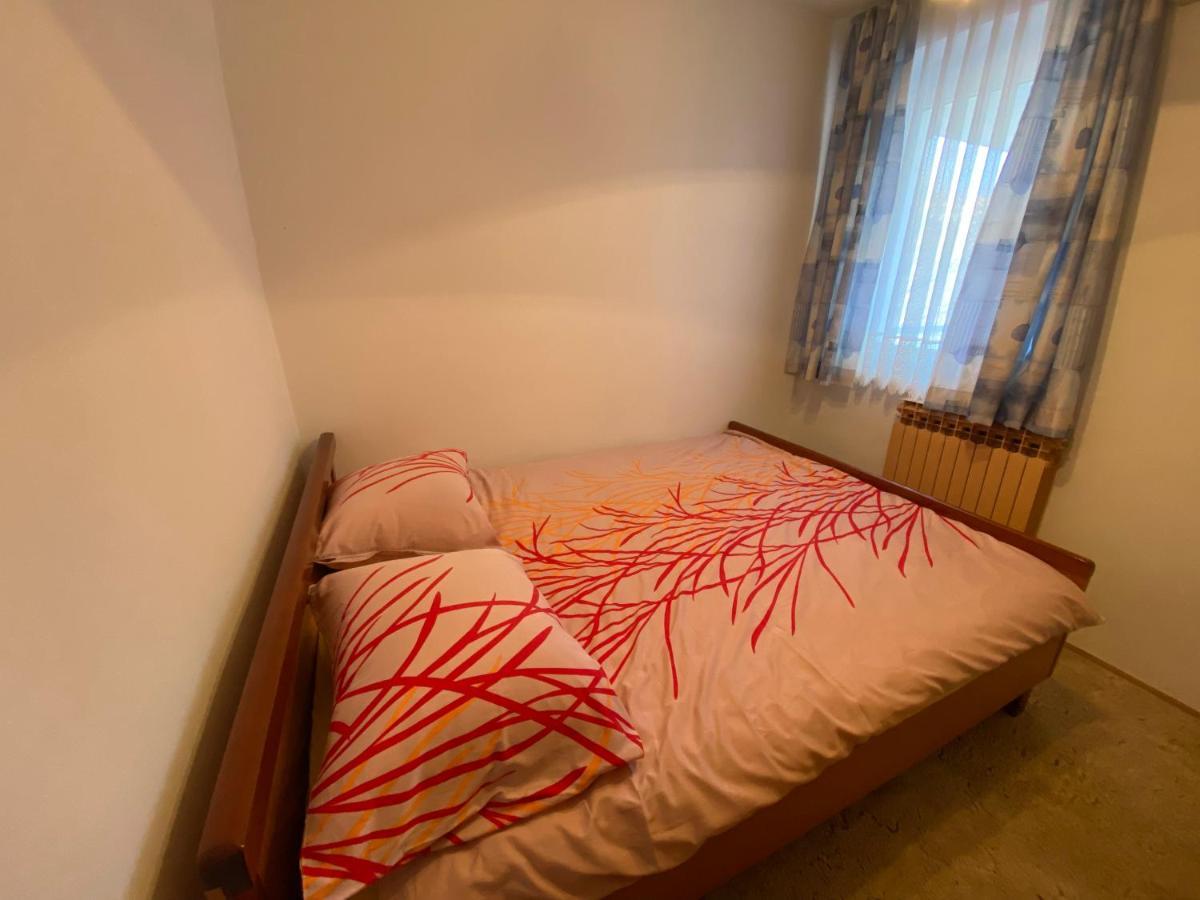 Apartman Njivice Ngoại thất bức ảnh