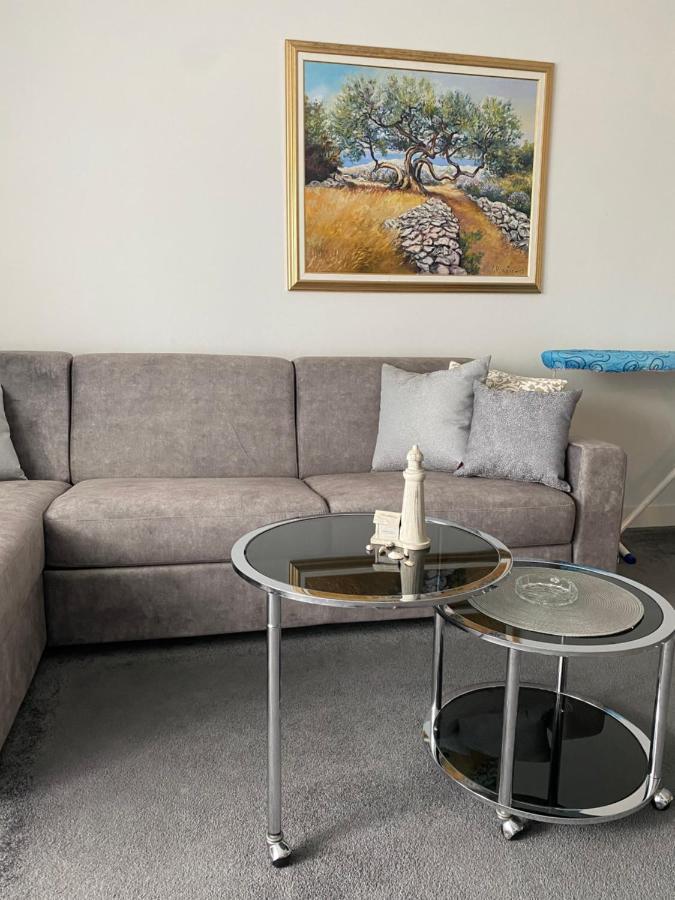 Apartman Njivice Ngoại thất bức ảnh