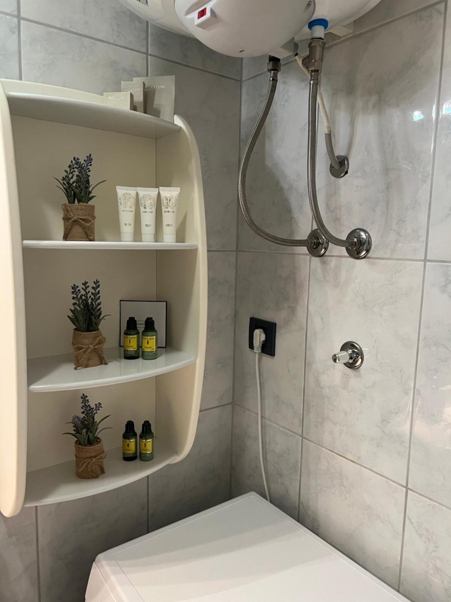 Apartman Njivice Ngoại thất bức ảnh